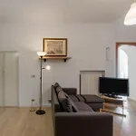 Guesthost - Maison Cesarea Chic Appartamento