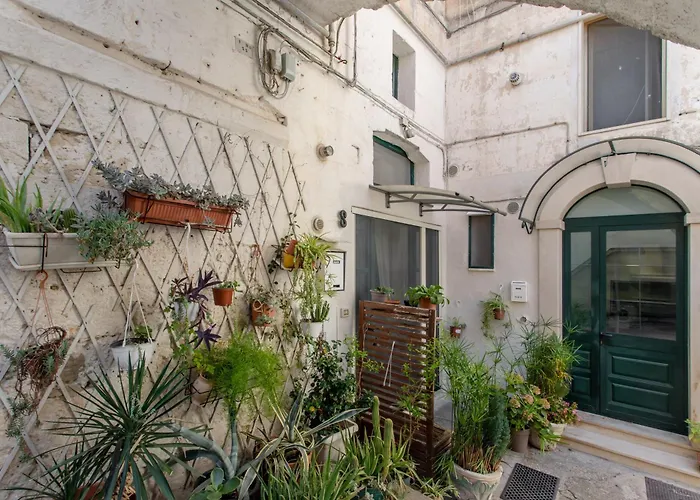 Guesthost - Maison Cesarea Chic * Matera